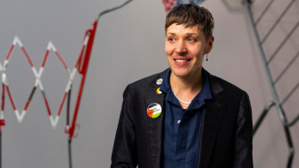 « Il révèle la fragilité sous-jacente du monde » : Jesse Darling, artiste lauréat du Turner Prize 2023
