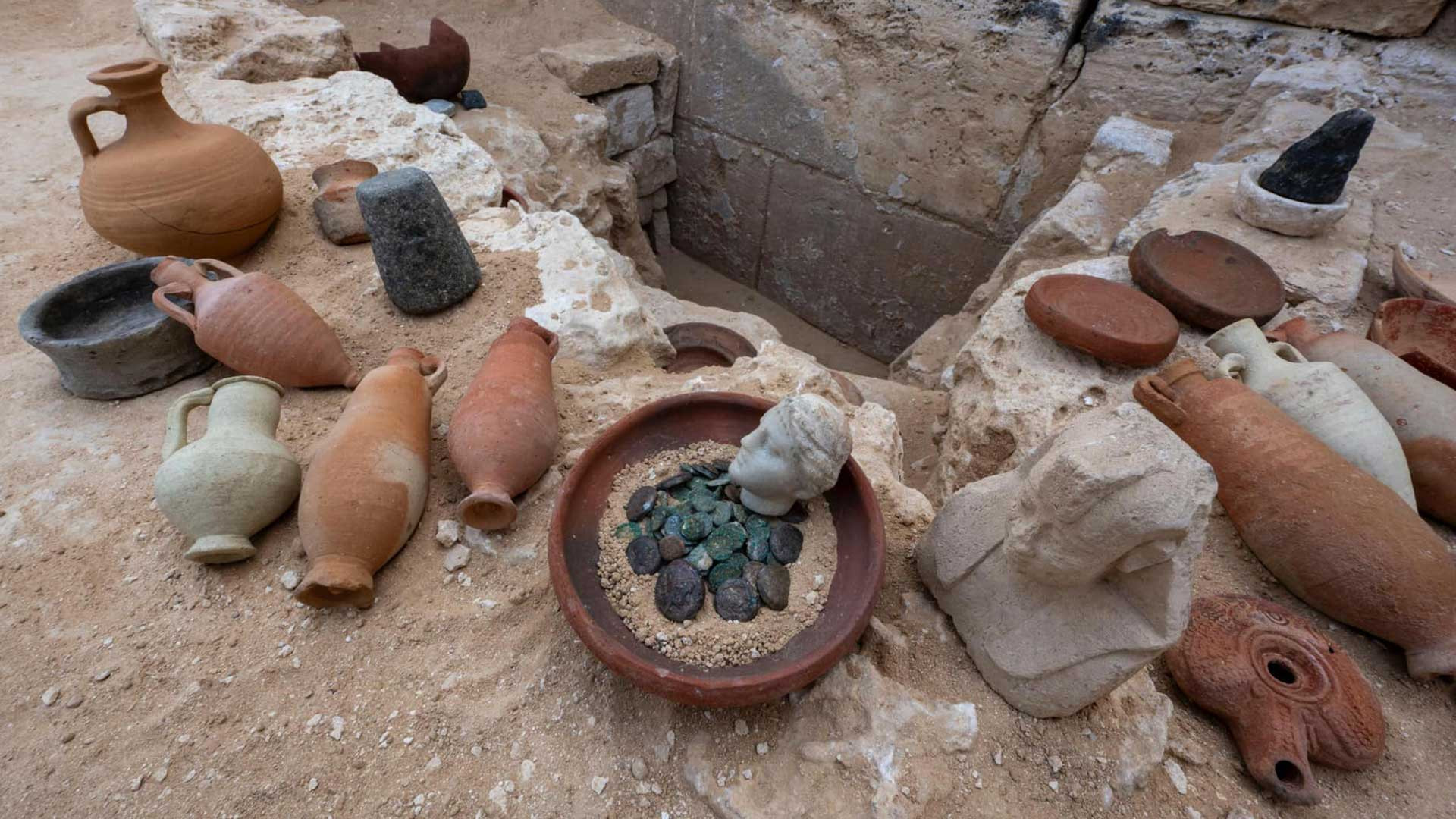 Archéologie : En Égypte, des archéologues ont-ils découvert une nouvelle représentation de Cléopâtre ? 