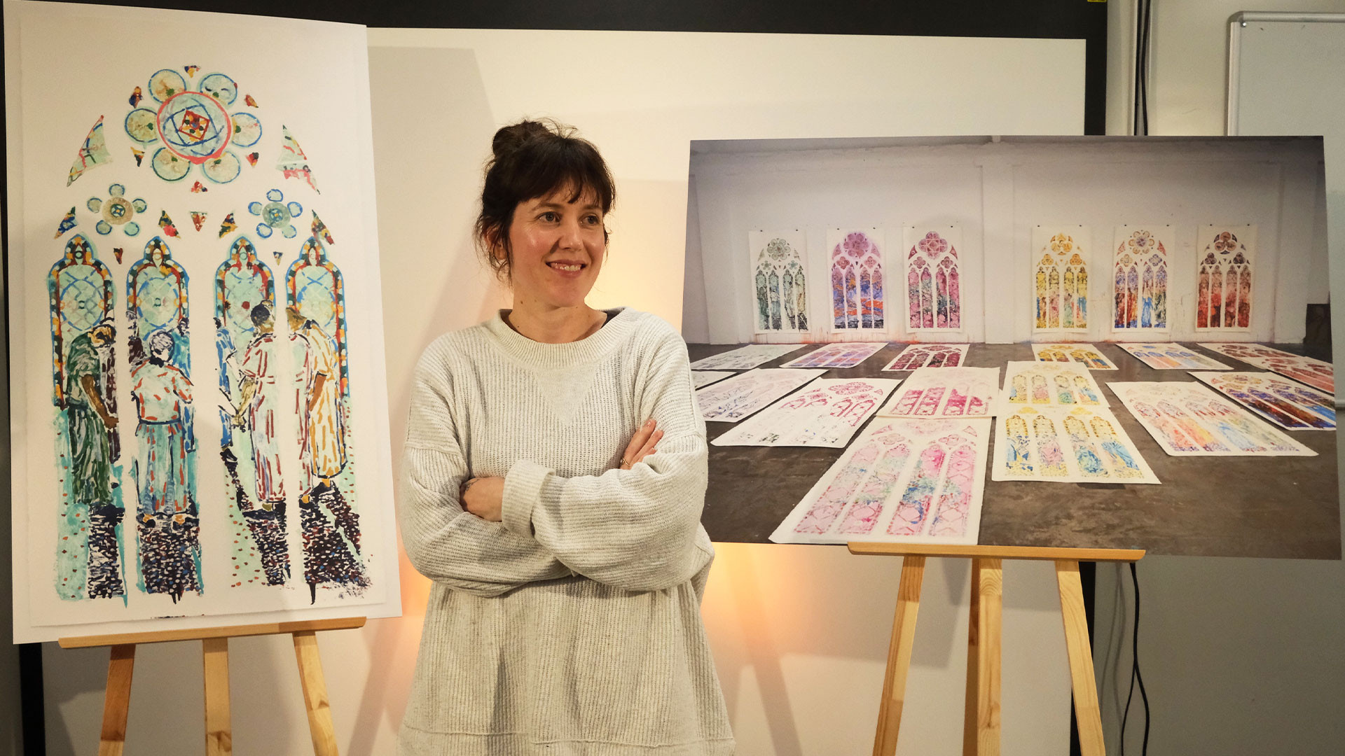 Notre-Dame de Paris : les vitraux contemporains de la cathédrale seront finalement réalisés par l’artiste Claire Tabouret