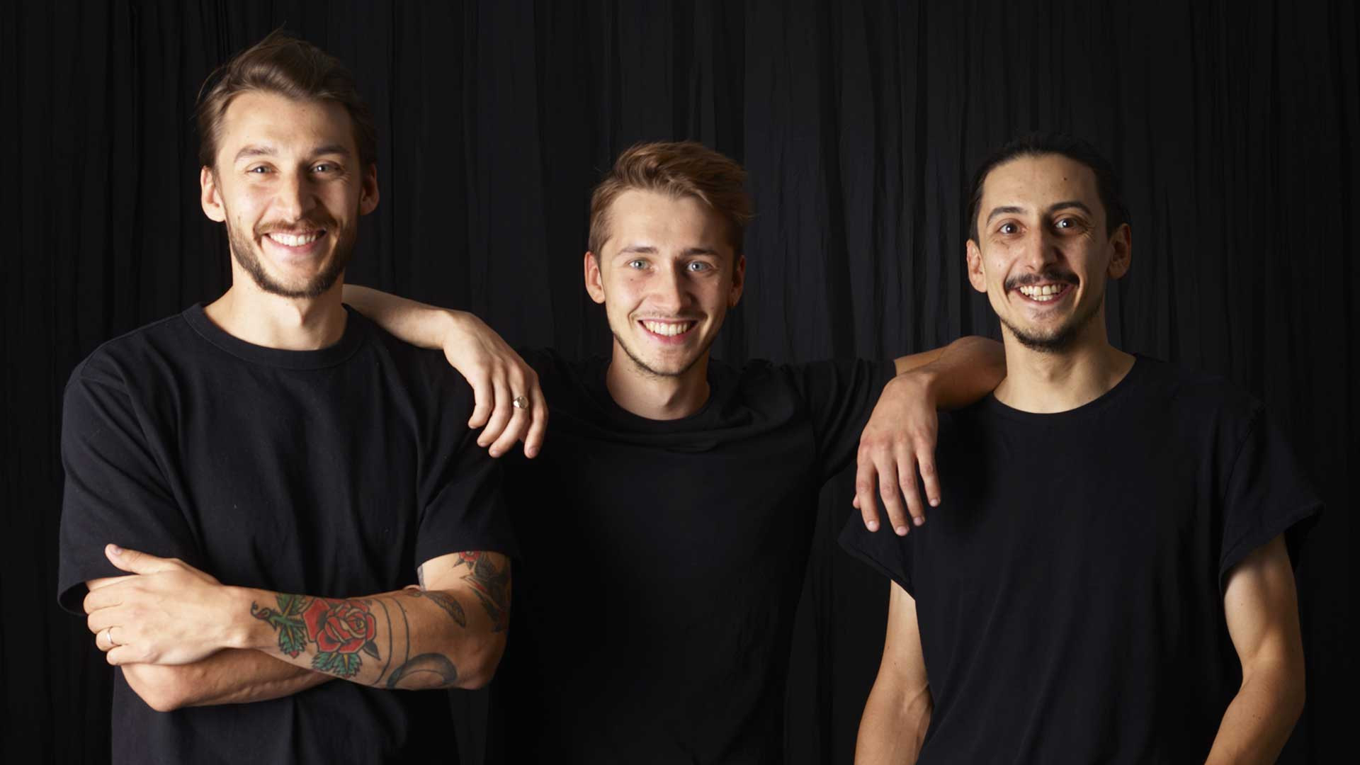 « Souffler, c’est un sport d’équipe ! » : trois frères unis par la passion du verre