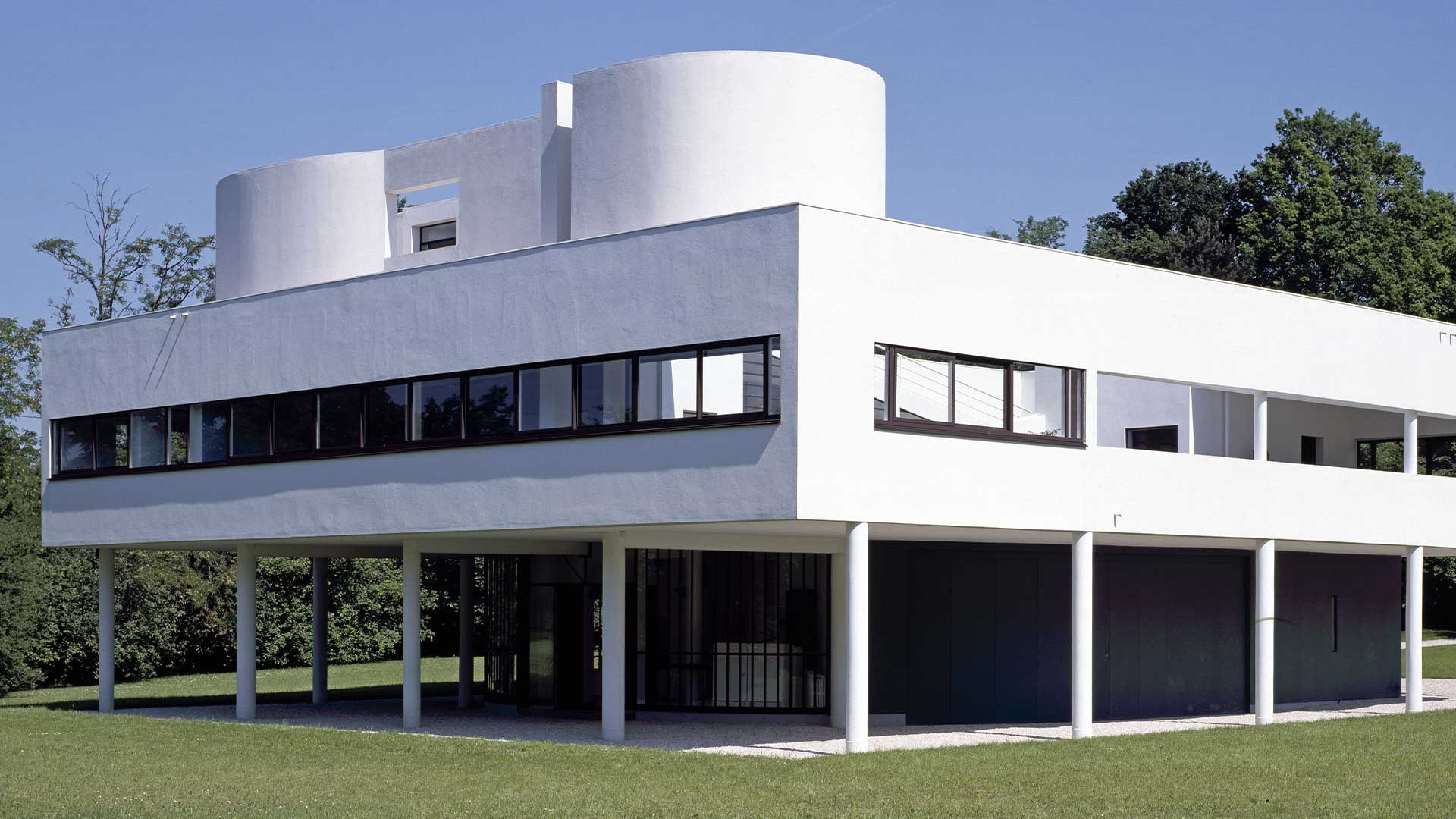 Poissy : La Villa Savoye de Le Corbusier accueille une exposition sur le design et la nature