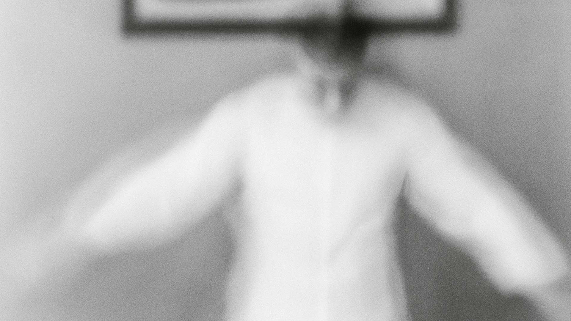 Exposition photo gratuite à Paris : les mystérieuses images de Bennett Miller bouleversent nos préjugés sur l’IA