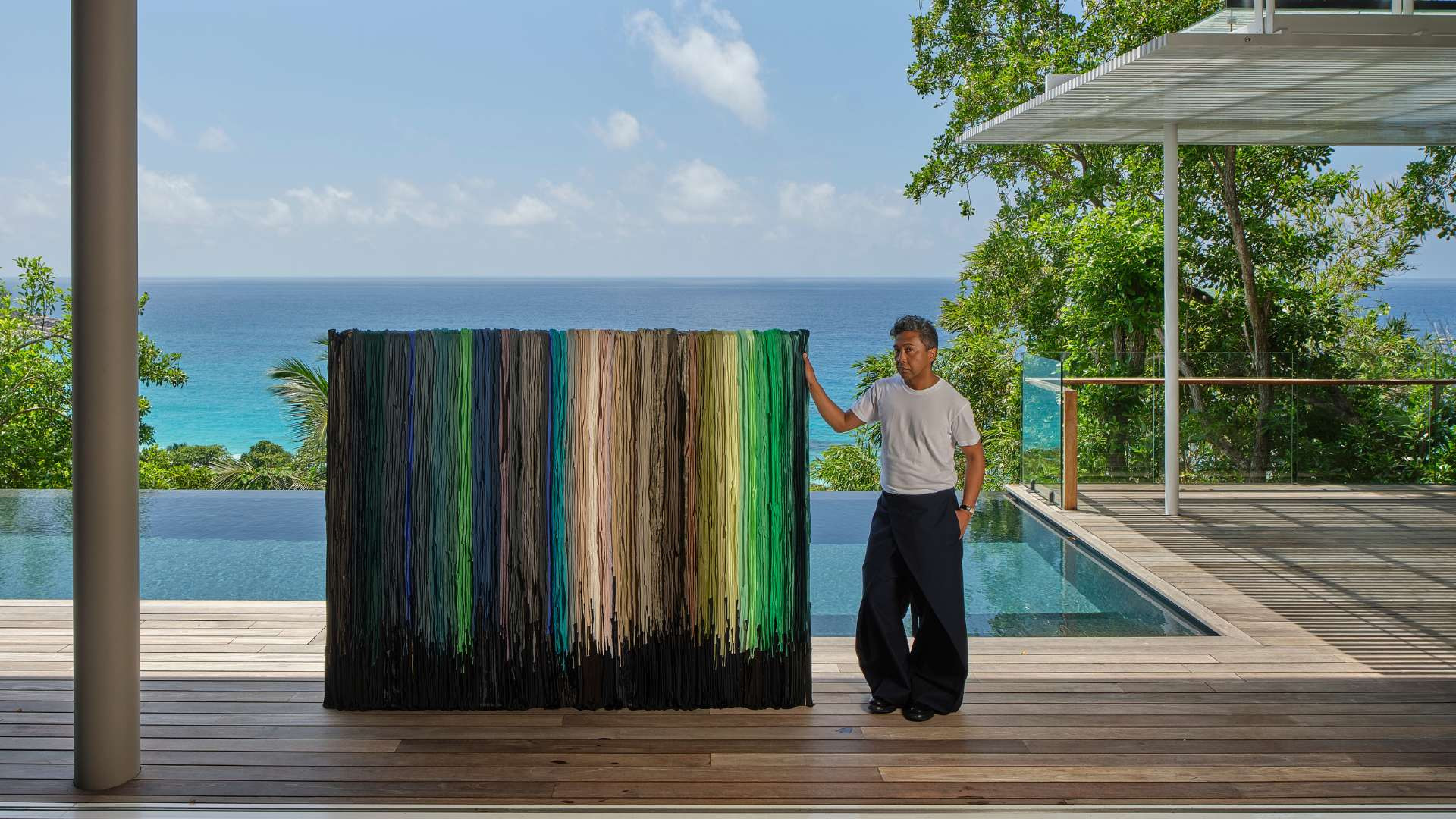 Aux Seychelles, Joël Andrianomearisoa s’inspire de la mer pour transcender l’exotisme